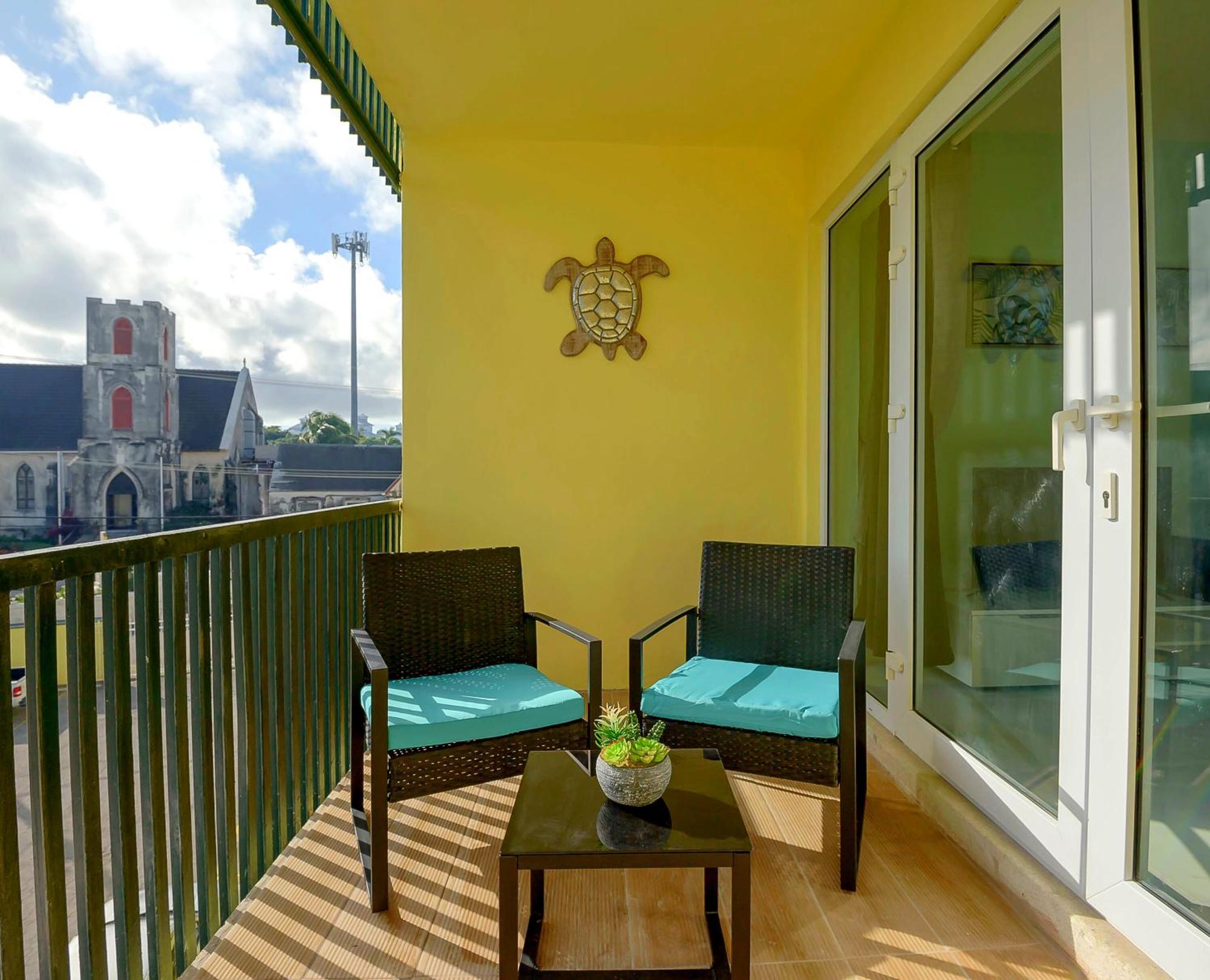 Apartment In Downtown At The Beach Nassau Exteriör bild